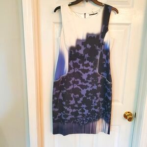 Eli Tahari dress sleeveless, white and blue print. size 10.
